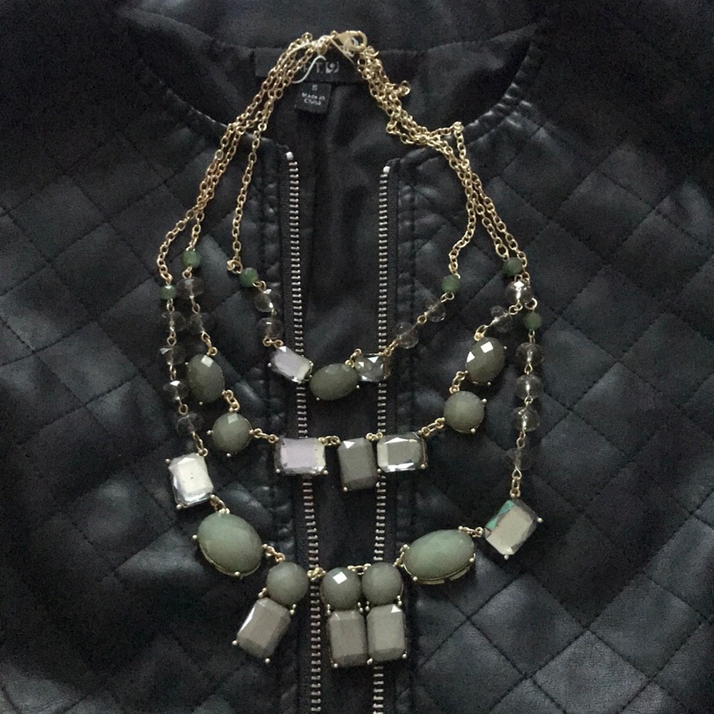 New York and Company necklace
